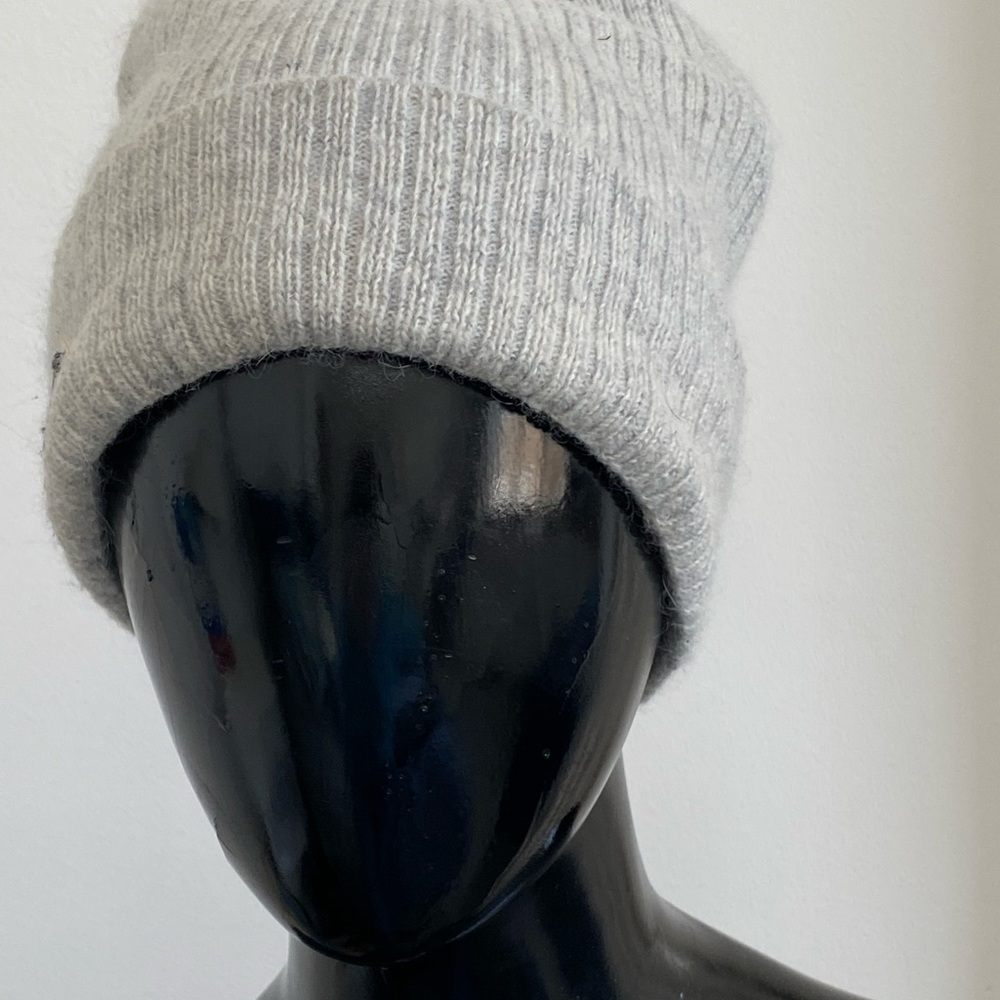 Gray beanie with NetJets logo